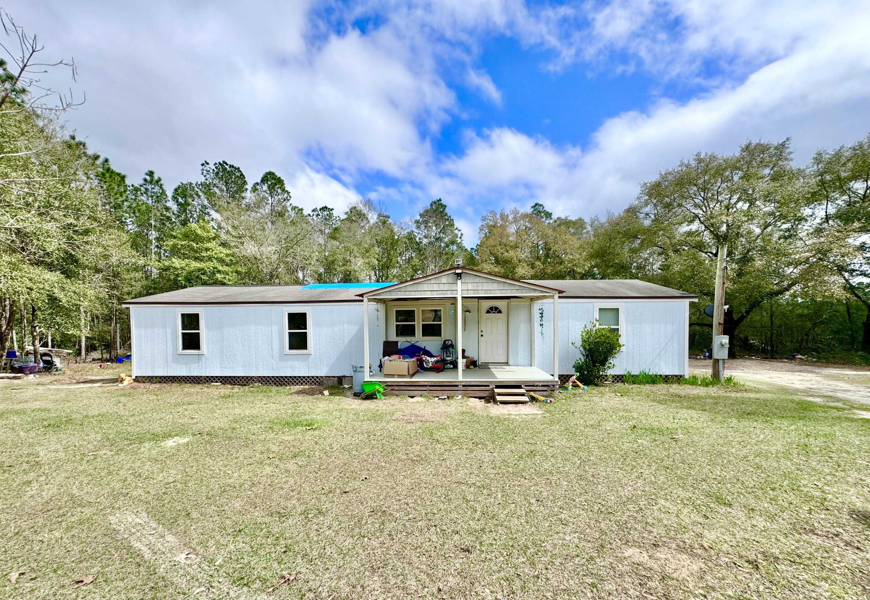 photo 1: 1045 John White Road, DeFuniak Springs FL 32435