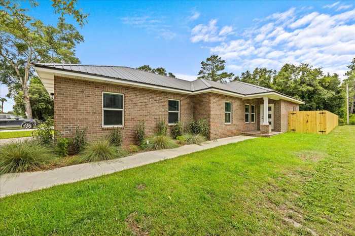 photo 1: 73 Hal Street, Niceville FL 32578