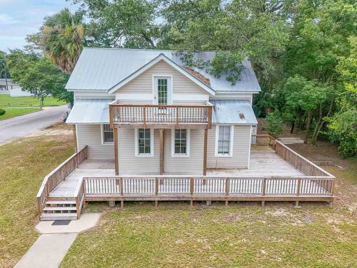 photo 1: 436 Park Avenue, DeFuniak Springs FL 32435