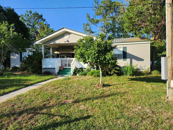 photo 1: 757 Paradise Island Drive, DeFuniak Springs FL 32433