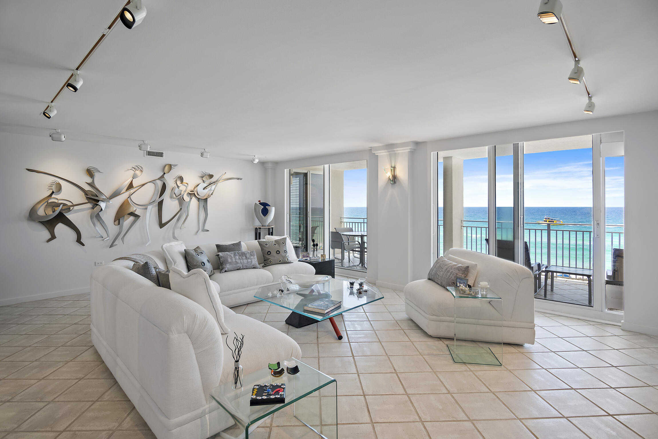 photo 2: 514 Gulf Shore Drive Unit UNIT 401, Destin FL 32541