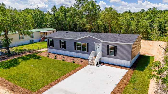 photo 1: 130 E Dogwood Avenue, DeFuniak Springs FL 32433