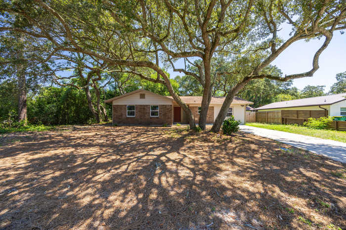 photo 1: 64 Oak Lane, Shalimar FL 32579