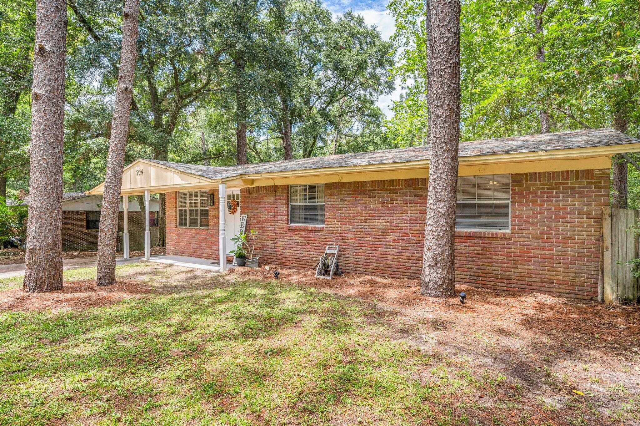 photo 3: 504 Tall Pines Street, Crestview FL 32539