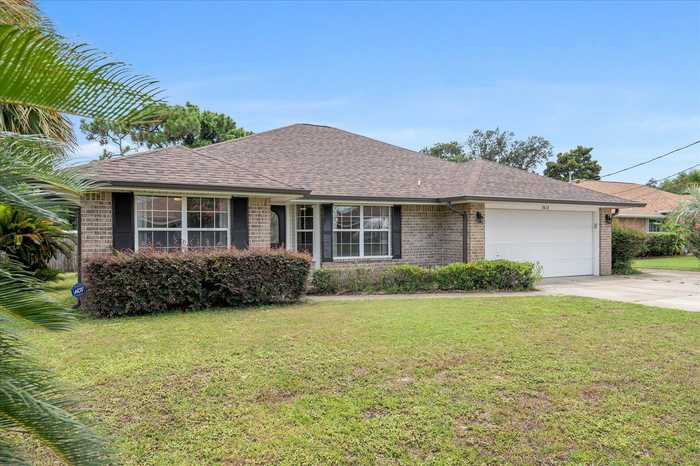 photo 1: 7613 Marthas Way, Navarre FL 32566