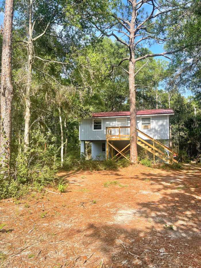 photo 1: 445 Cat Island Road, DeFuniak Springs FL 32433