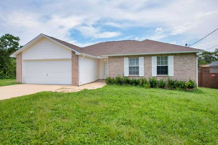 photo 1: 167 Nicole Lane, Crestview FL 32539