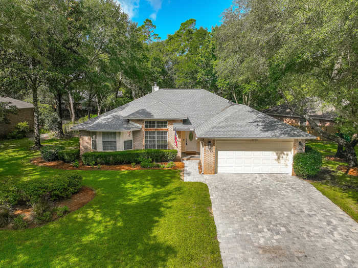 photo 1: 1700 Crestone Cove, Niceville FL 32578