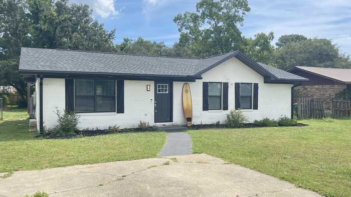 photo 2: 299 Austin Avenue, Mary Esther FL 32569