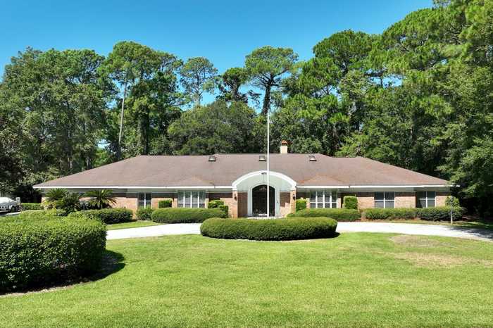 photo 1: 1100 W Troon Drive, Niceville FL 32578