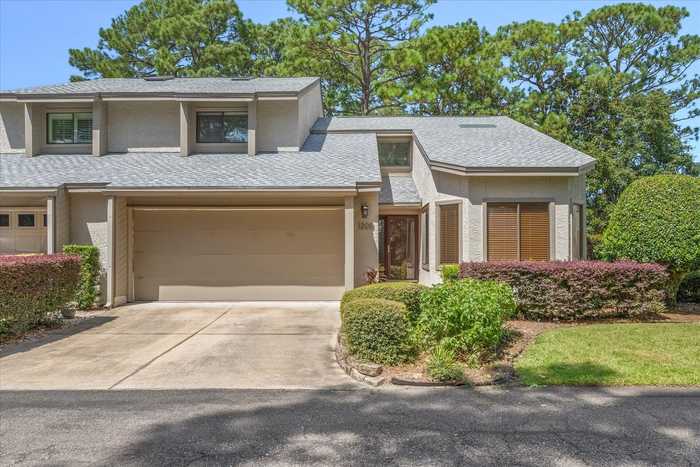 photo 1: 1205 Oakmont Drive, Niceville FL 32578