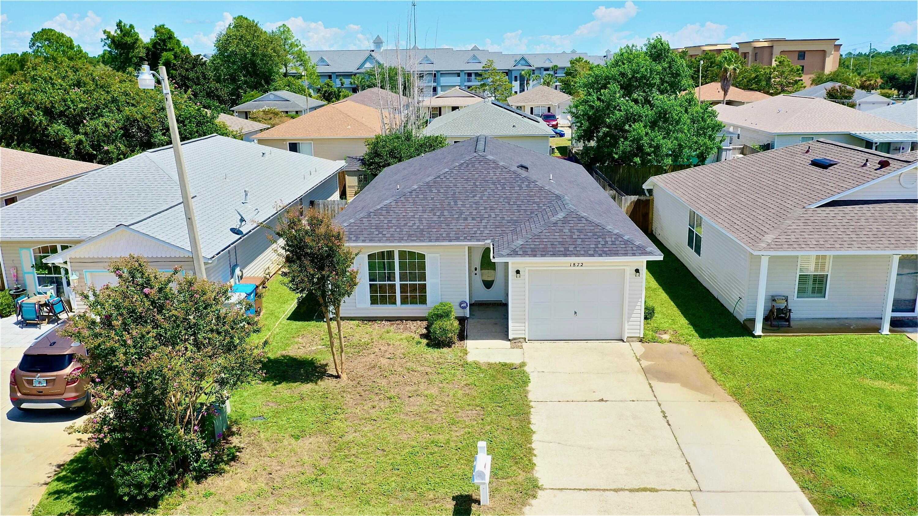 photo 1: 1872 Vineyard Street, Navarre FL 32566