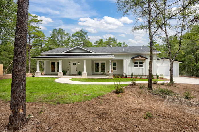 photo 1: 89 Spring Hill Road, DeFuniak Springs FL 32433