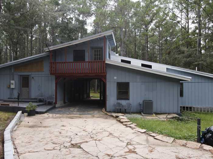 photo 1: 561 Tall Oaks Road, DeFuniak Springs FL 32435