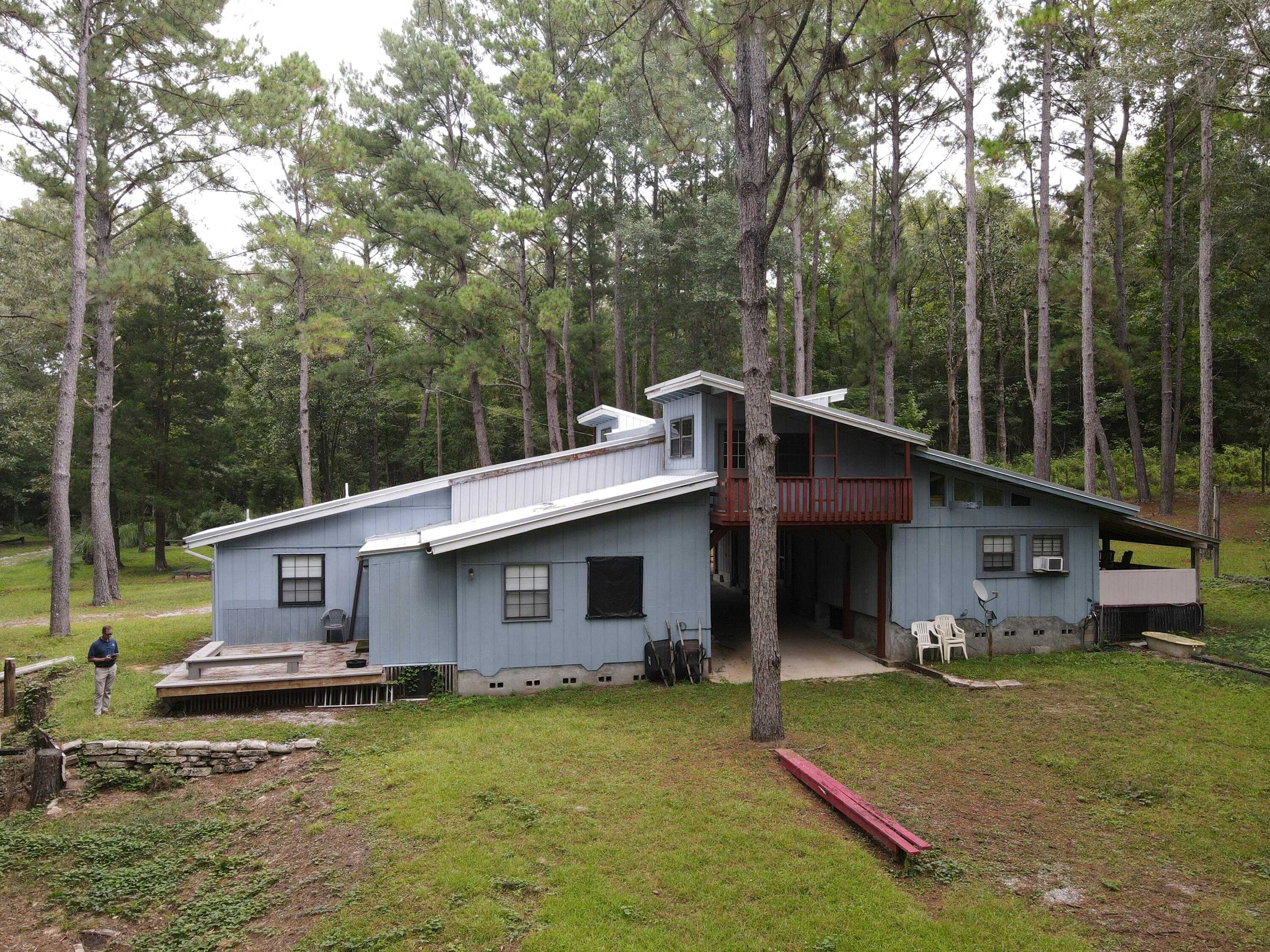 photo 2: 561 Tall Oaks Road, DeFuniak Springs FL 32435