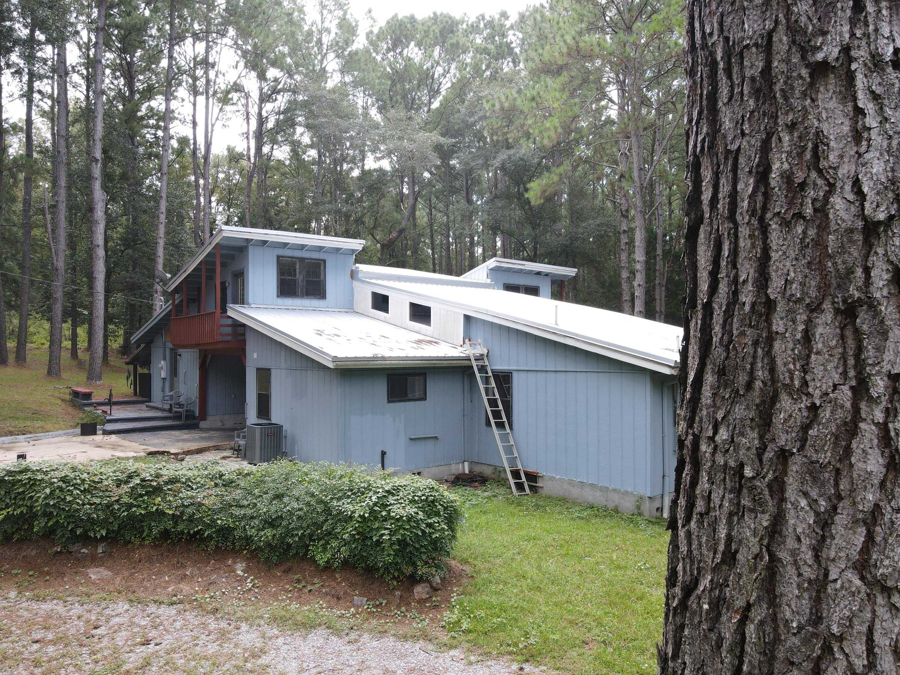 photo 3: 561 Tall Oaks Road, DeFuniak Springs FL 32435