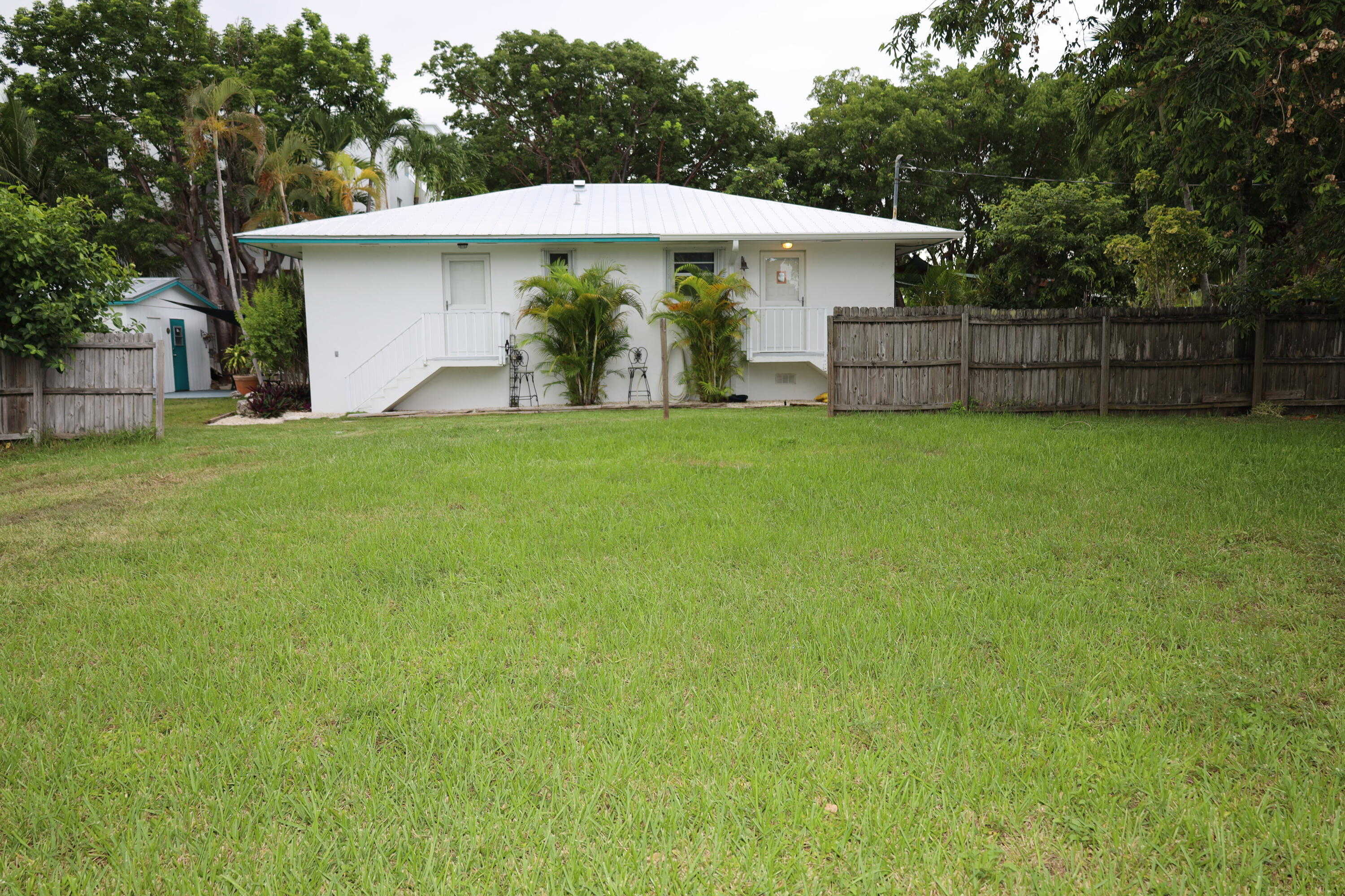 photo 3: 70 Transylvania Avenue, Key Largo FL 33037