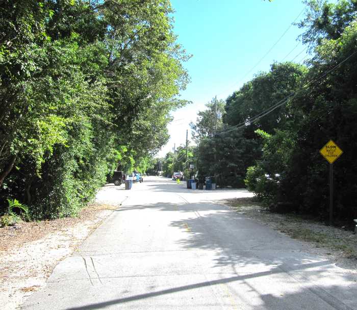 photo 6: 213 Lignumvitae Drive, Key Largo FL 33037