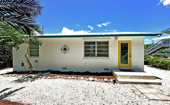 photo 1: 30375 Oleander Boulevard, Big Pine Key FL 33043