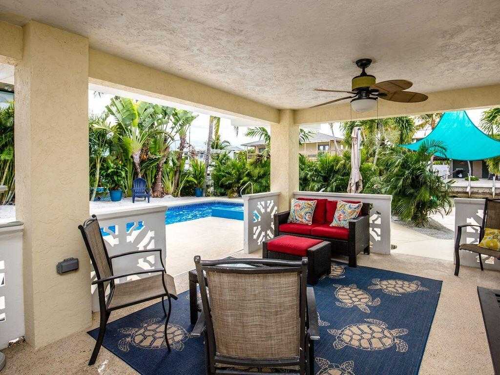 photo 2: 801 W 63rd Street Ocean, Marathon FL 33050