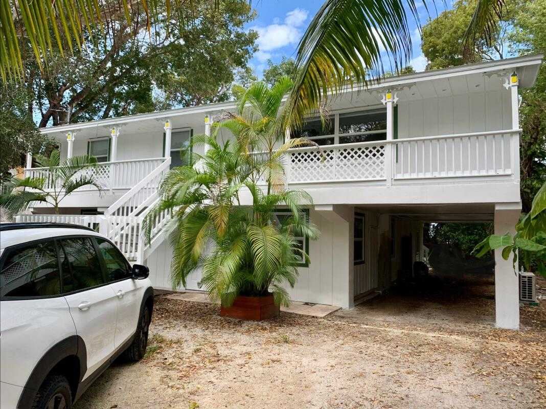 photo 1: 118 Key Heights Drive, Plantation Key FL 33070