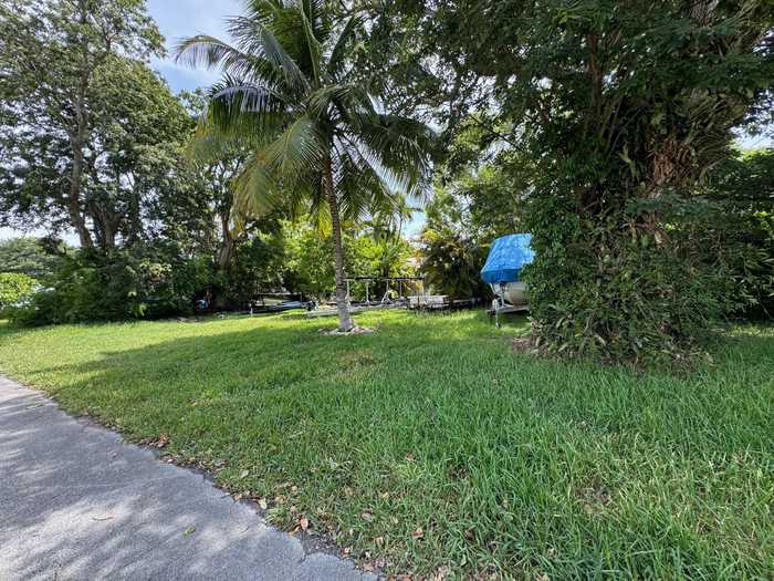 photo 1: 34 SE Marlin Lot 11 Avenue, Key Largo FL 33037