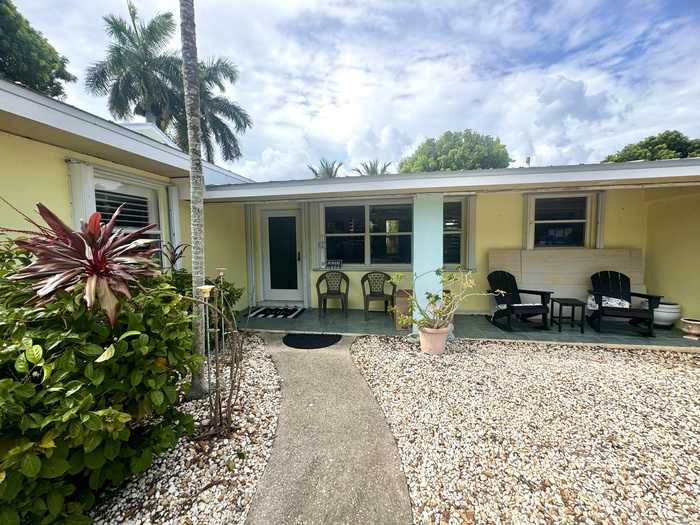 photo 1: 30471 Coconut Highway, Big Pine Key FL 33043