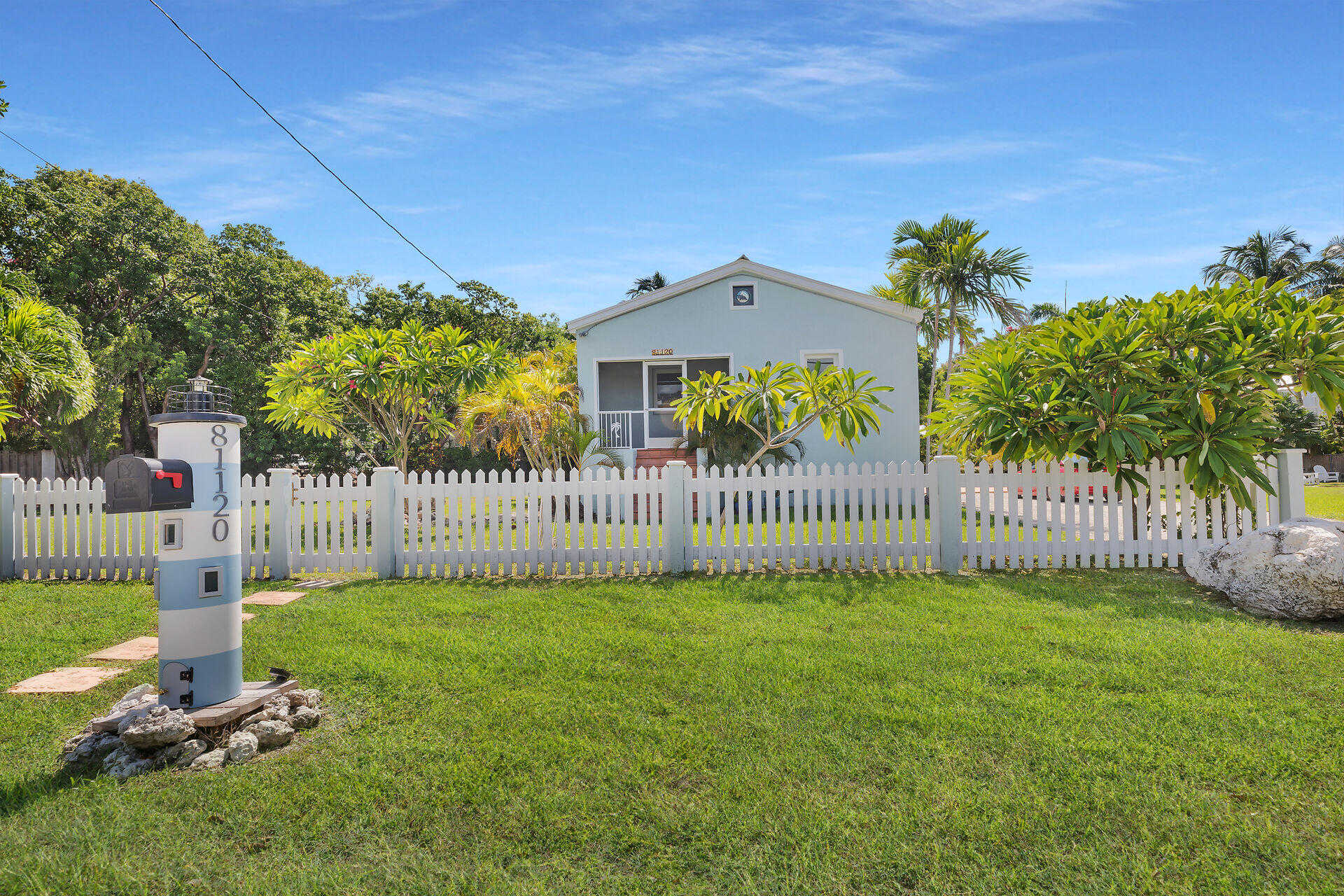 photo 1: 81120 Old Highway, Upper Matecumbe Key Islamorada FL 33036