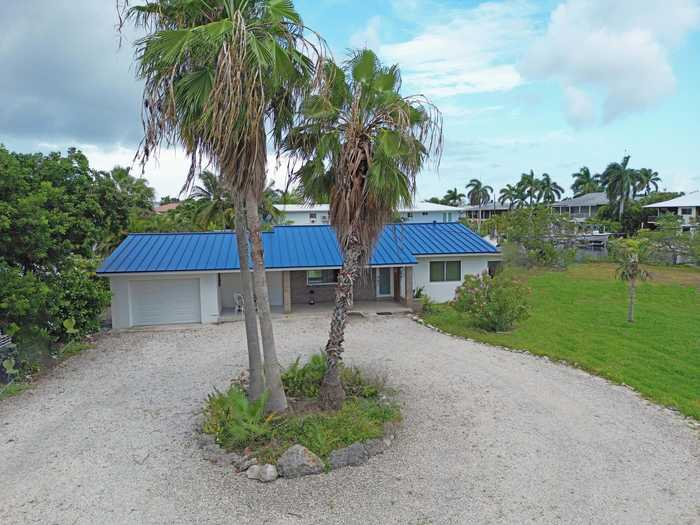 photo 1: 550 Pine Lane, Big Pine Key FL 33043