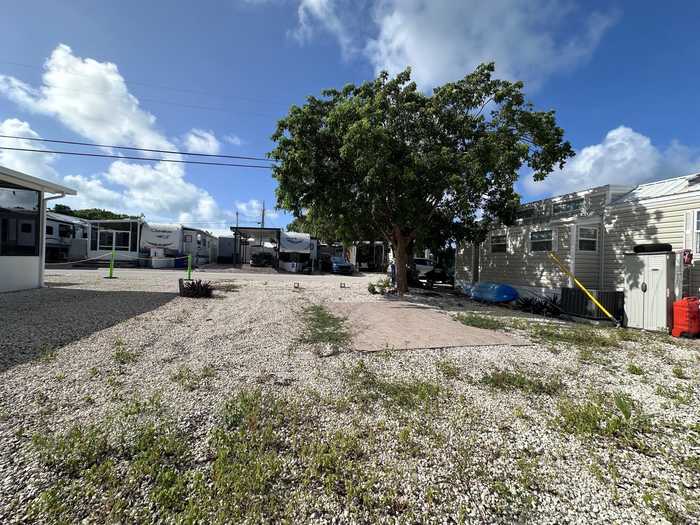 photo 2: 325 Calusa Street, Key Largo FL 33037