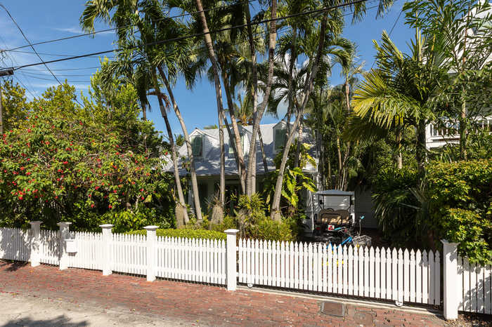 photo 2: 1011 South Street, Key West FL 33040