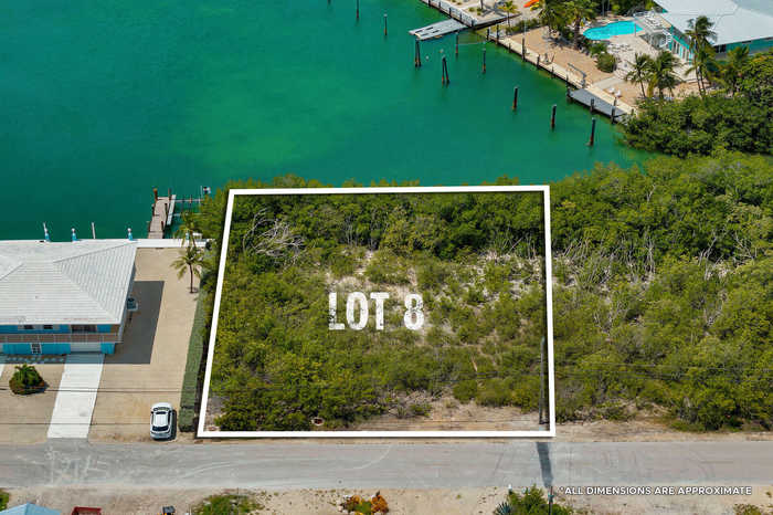 photo 1: Lot 8 Avenida Primiceria, Marathon FL 33050