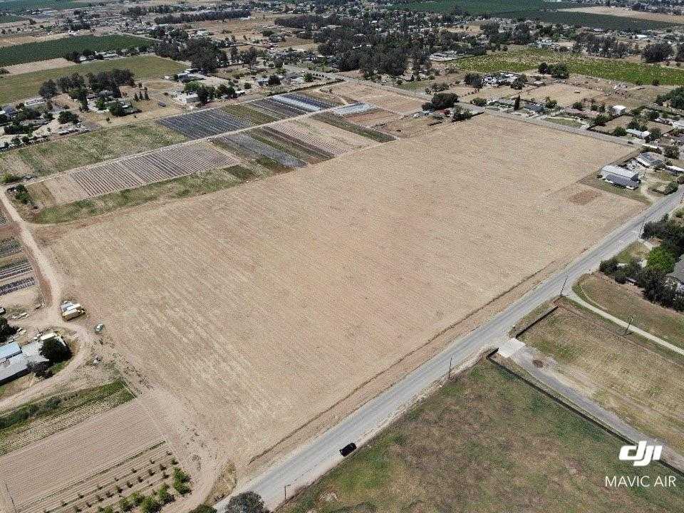 photo 1: 17 Acre Lot Mckinley & Hayes, Fresno CA 93723