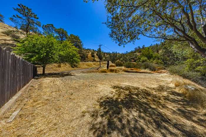 photo 1: 27785 Sky Harbour Road, Friant CA 93626