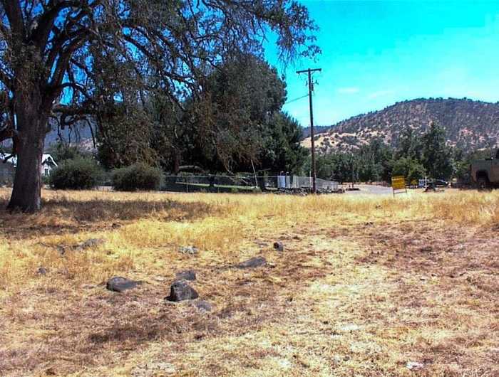 photo 9: 249 Live Oak Drive, Wonder Valley CA 93657