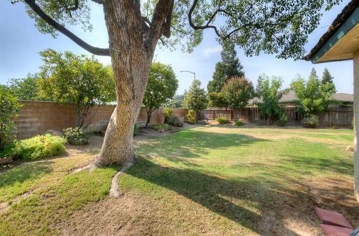 photo 42: 6749 N Vagedes Avenue, Fresno CA 93711