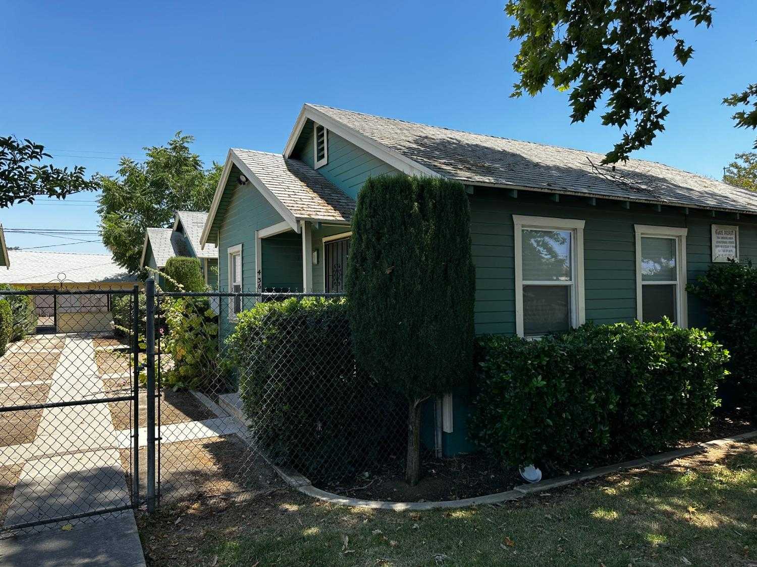 photo 1: 436 N Effie Street, Fresno CA 93701