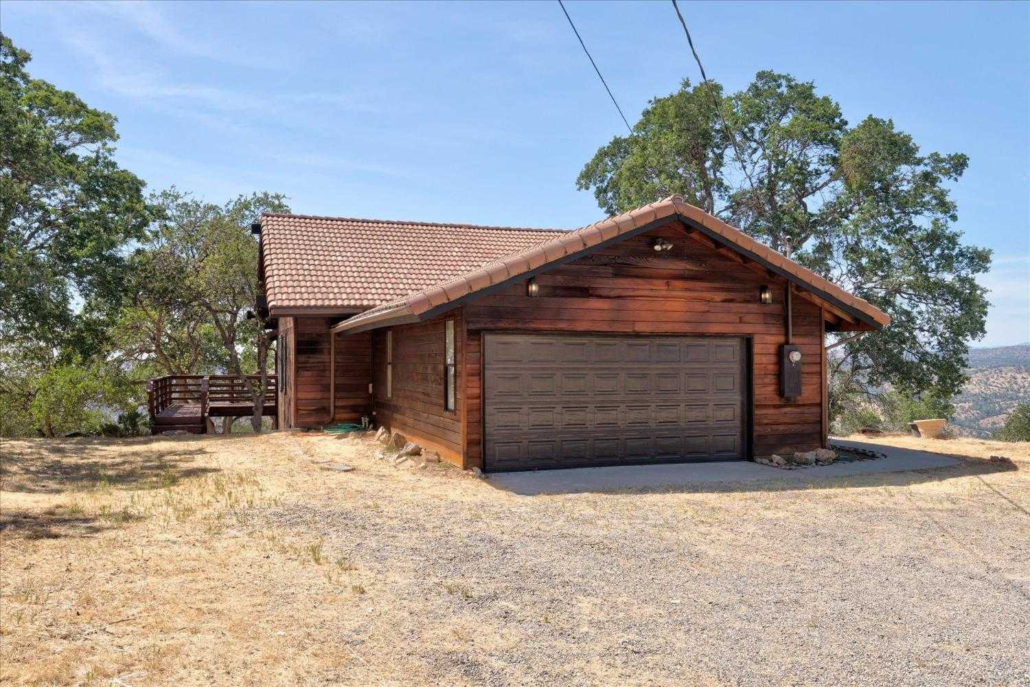 photo 3: 41345 Lilley Mountain Drive, Coarsegold CA 93614