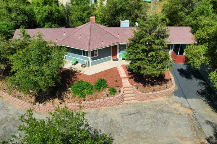 photo 1: 42369 Buckeye Road, Oakhurst CA 93644