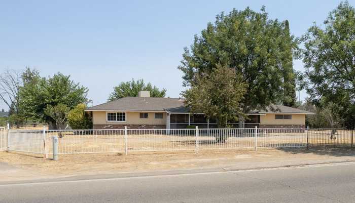 photo 1: 6588 E Dakota Avenue, Fresno CA 93727