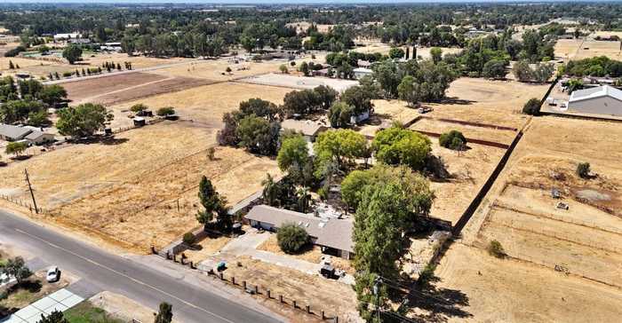 photo 1: 6033 N Indianola Avenue, Clovis CA 93619