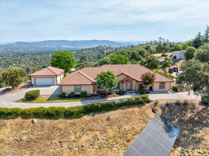 photo 2: 46724 Longview Lane, Coarsegold CA 93614