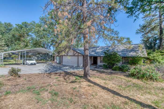 photo 1: 49837 Canoga Drive, Oakhurst CA 93644