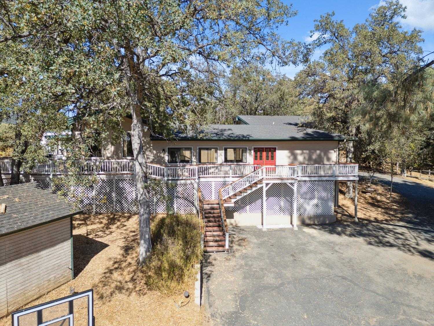 photo 3: 42488 Maples Lane, Oakhurst CA 93644