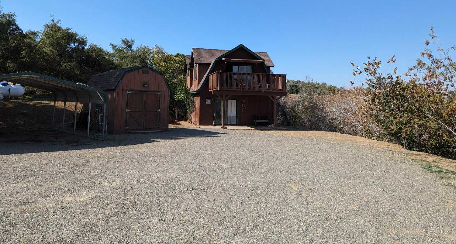 photo 2: 50539 High Oaks Lane, Squaw Valley CA 93675