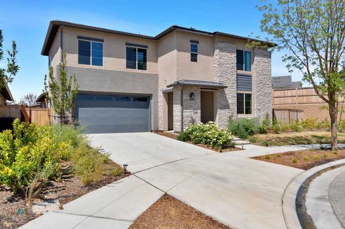 photo 2: 4338 Monarch Place, Madera CA 93636