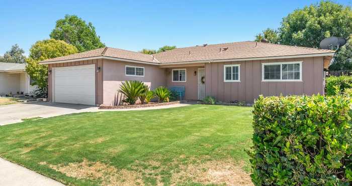 photo 2: 1887 W Gettysburg Avenue, Fresno CA 93705