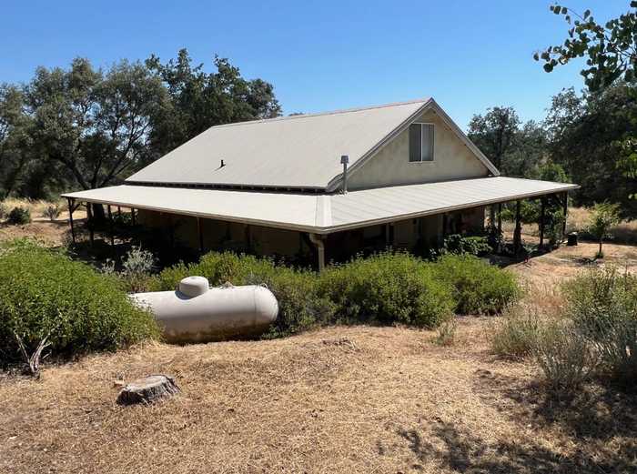 photo 2: 31040 Wyle Ranch Way, North Fork CA 93643