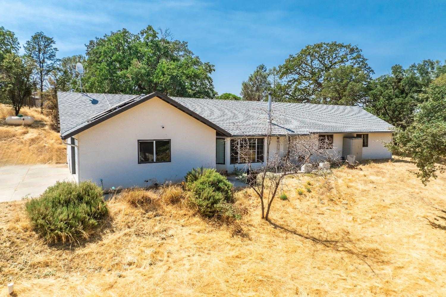 photo 2: 31736 Blackfoot Road, Coarsegold CA 93614