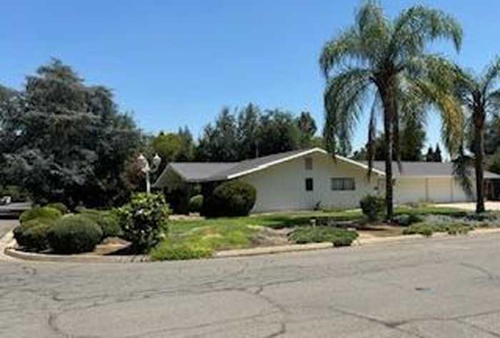 photo 2: 2571 W Magill Avenue, Fresno CA 93711